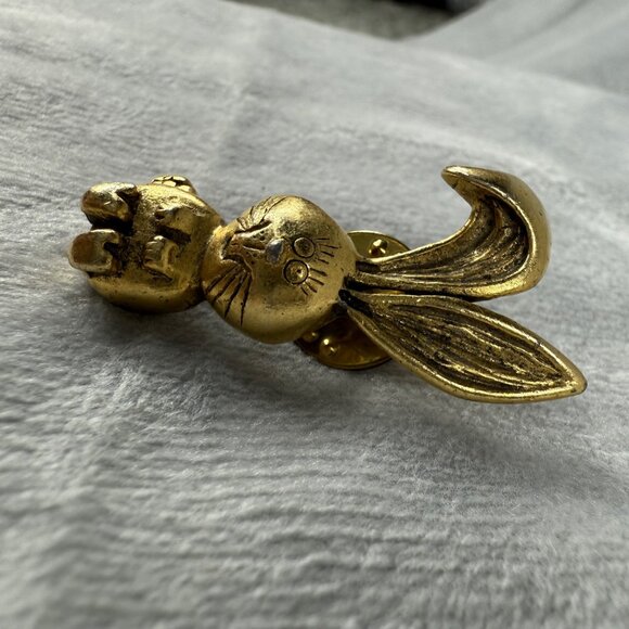 Vintage Gold-Tone Bunny Rabbit Lapel Pin Brooch Tie Tack Easter Holiday - Picture 15 of 16